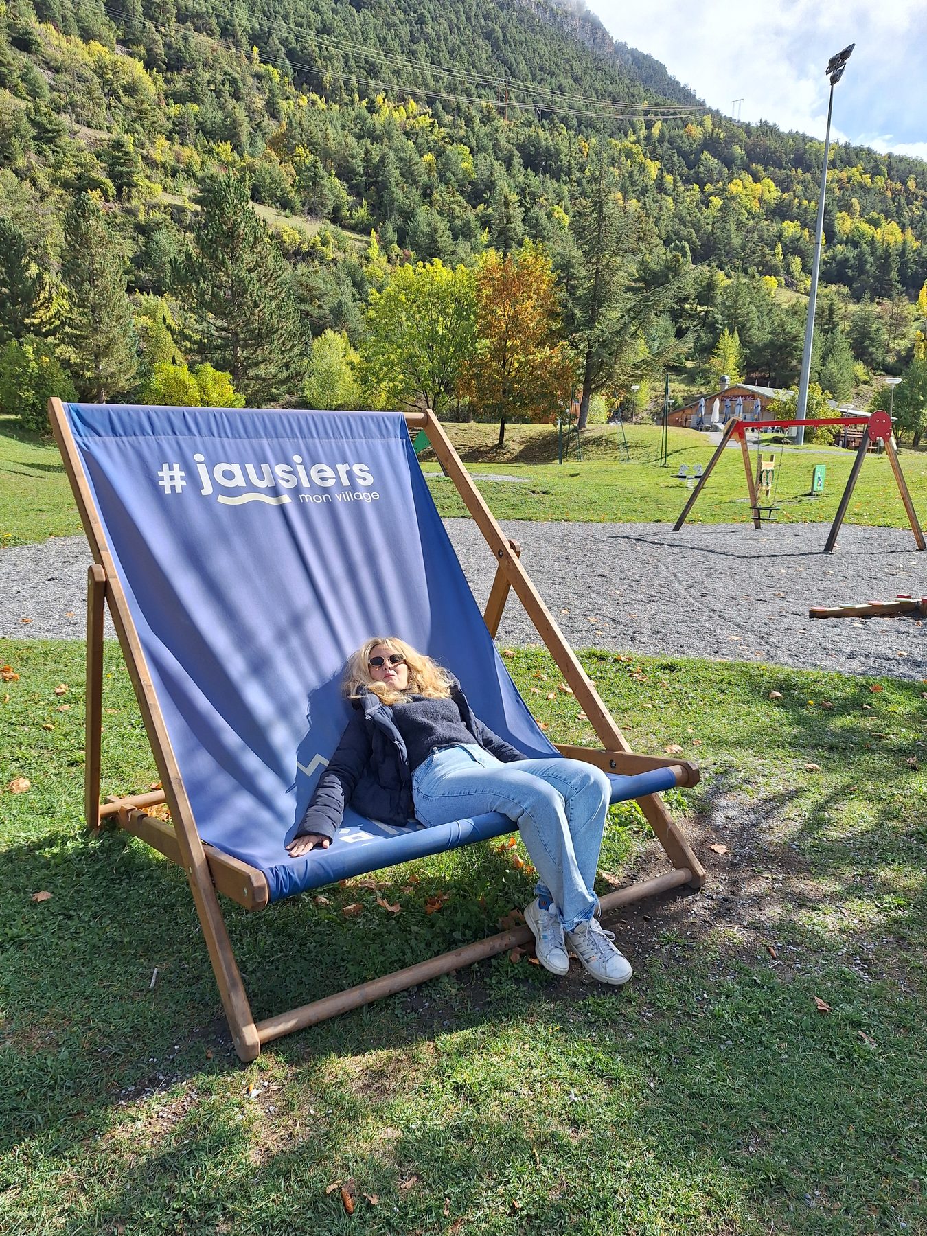Momento di relax durante la passeggiata al lago