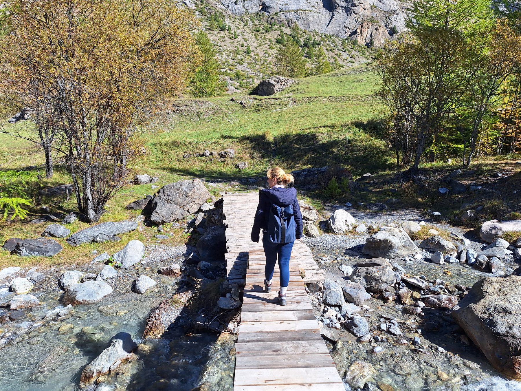 Ruscello tra le montagne