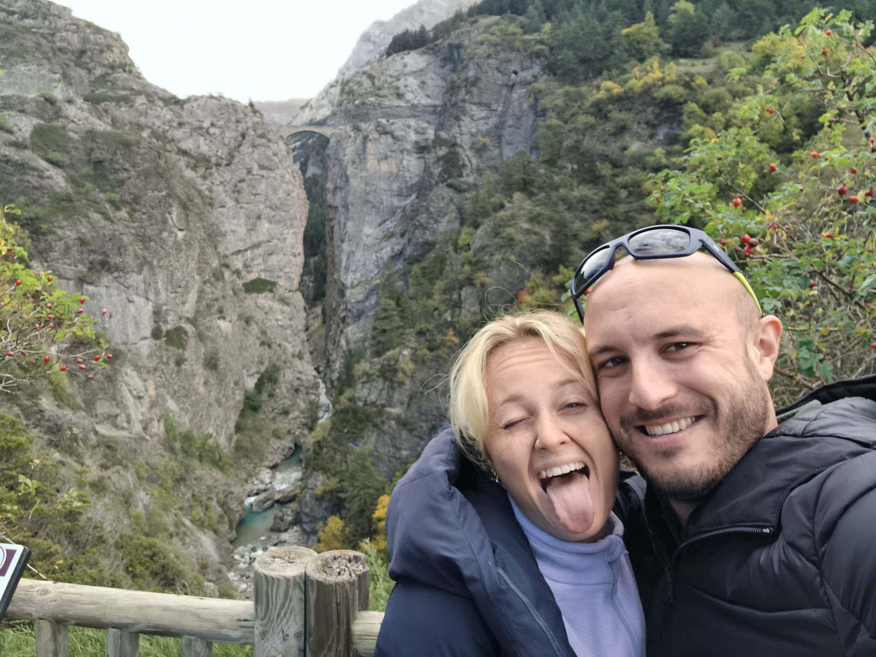 Un selfie durante l'escursione alla cascata